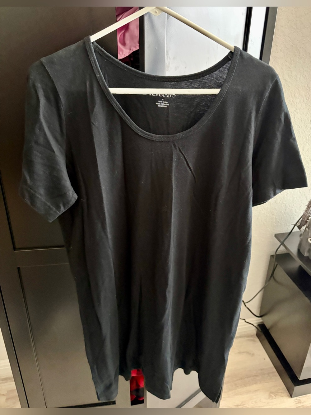 Roamans black tunic tshirt size Medium